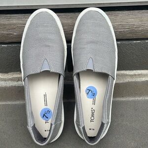 TOMS GREY CANVAS SLIP ON SIZE 7.5